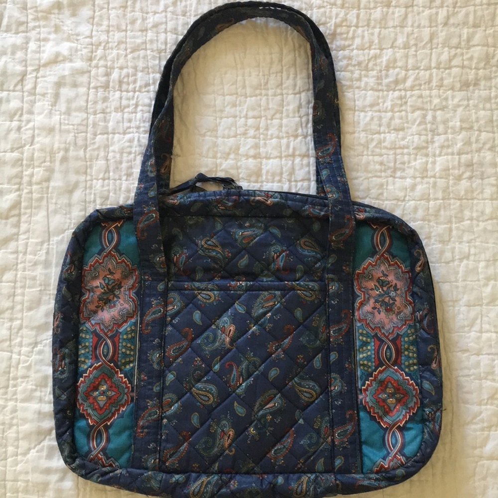 💕💕Host Pick💕💕Heirloom Designs Quilted Laptop Bag💕💕